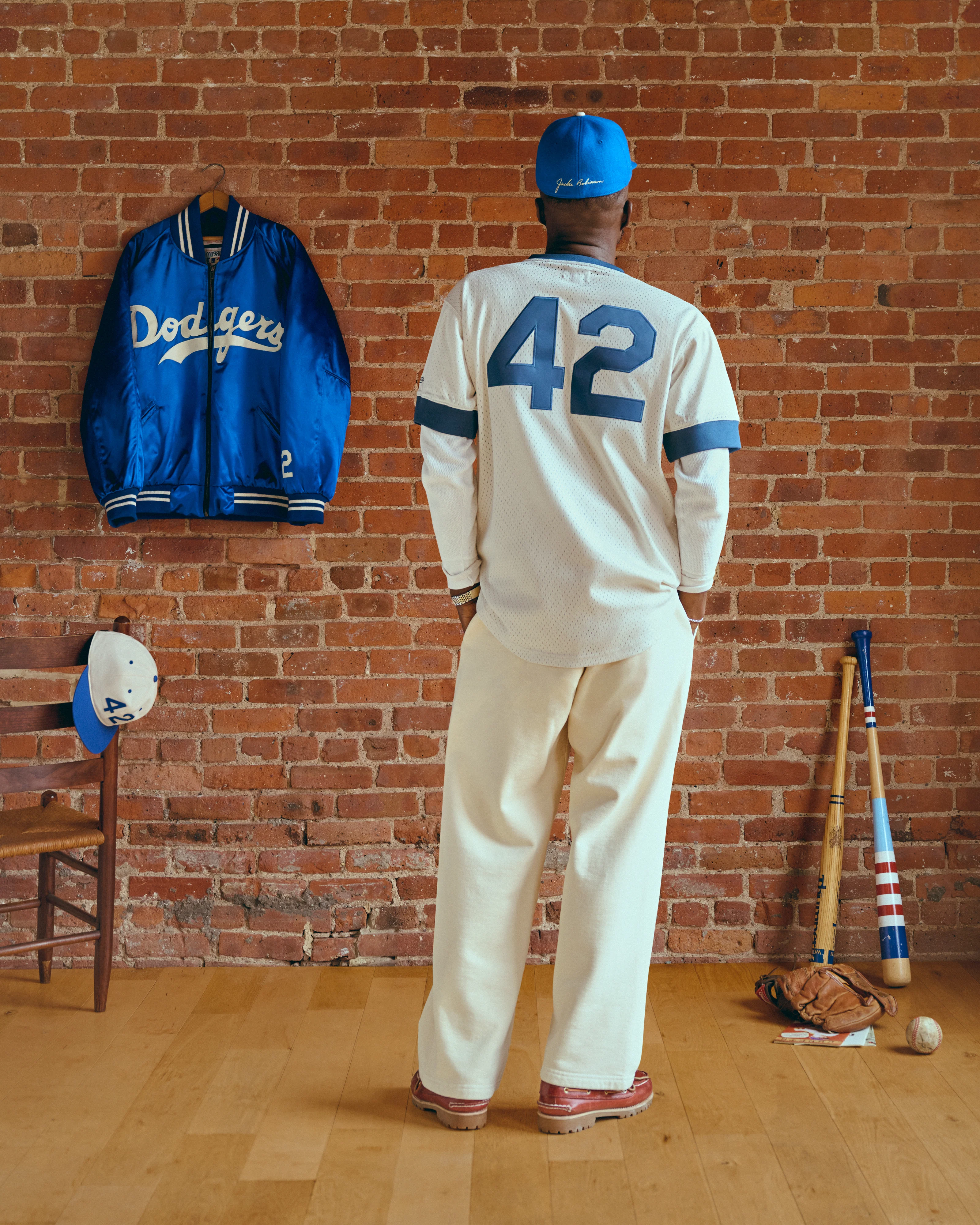 Jackie Robinson Mesh V-Neck Jersey - Image 7